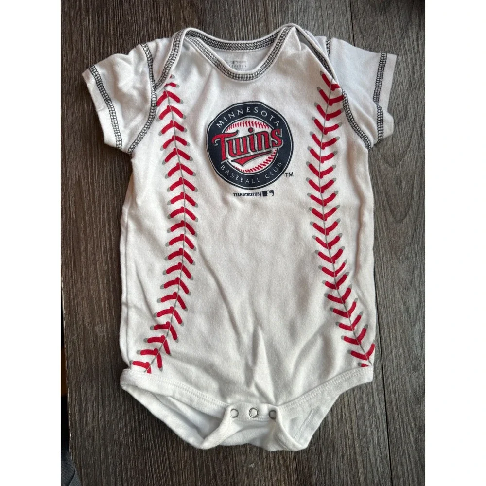 Minnesota Twins MLB Baby Bodysuit White‎ Baseball Stitch Team Athletics 18M